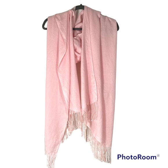 Nordstrom Accessories - NORDSTROM 100% Cashmere Pashmina Blush Pink